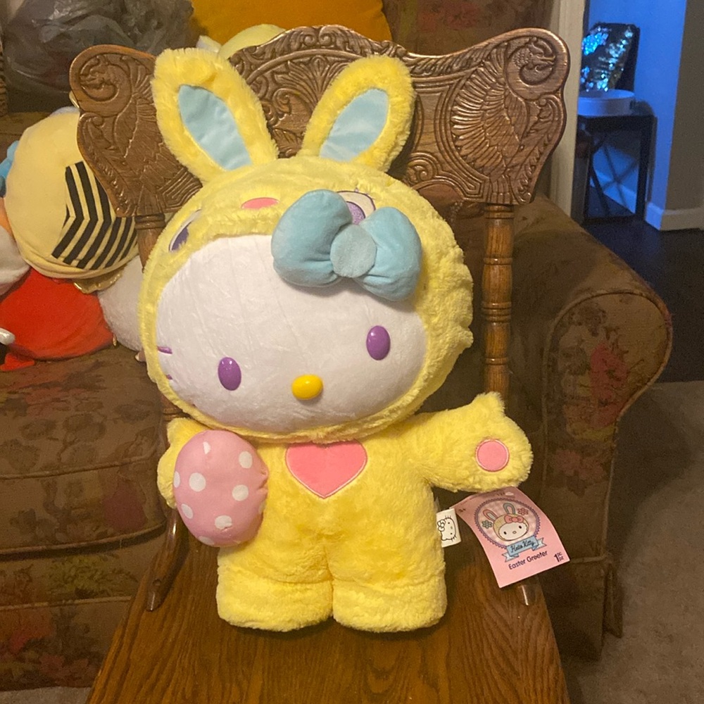 Hello Kitty Easter Greeter 🐣 Large Plush
